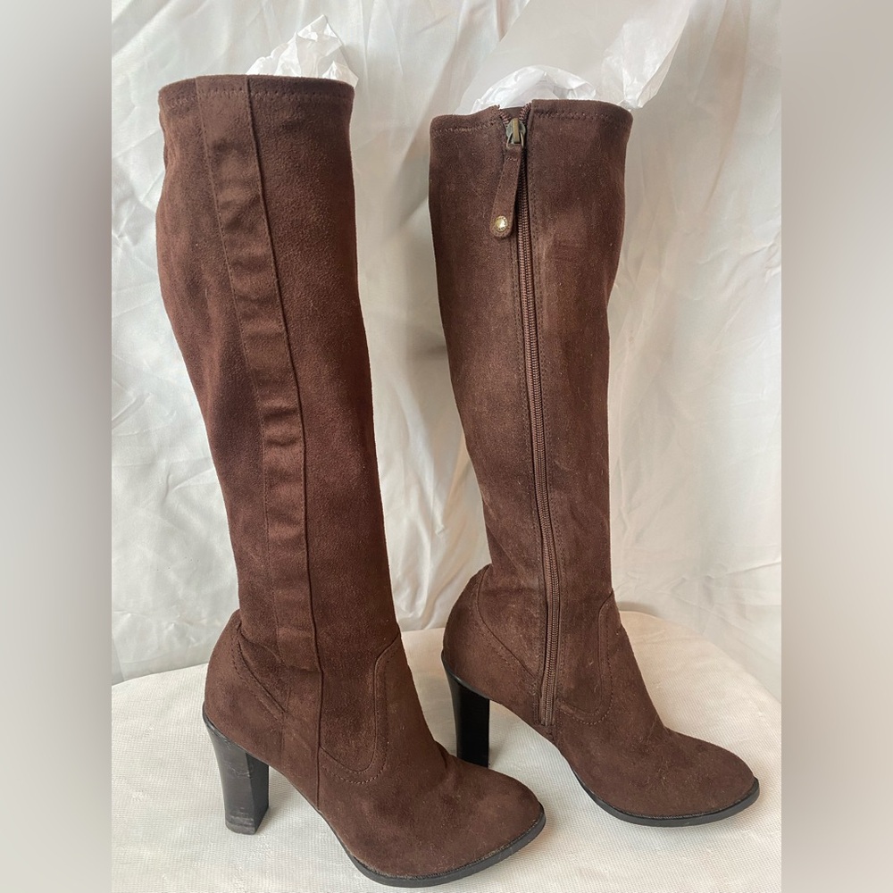 Brown Knee-High Women's Boots
